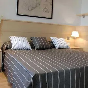 Hotel Consell De Cent 2*