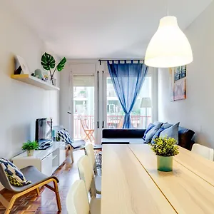 Apartment Spacious 4 Bedroom Fira Bcn & Camp Nou Barcelona