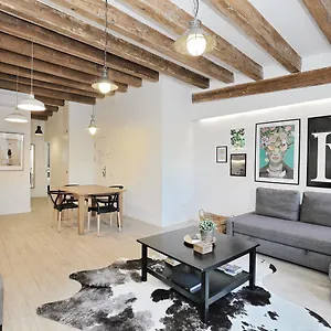 Lovely Flat At Sagrada Familia
