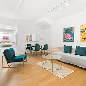 Charming In The Heart Of Gracia דירה