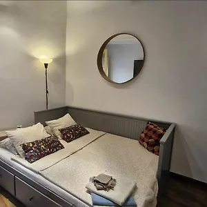 Gaudi *