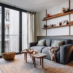 Teba - 2 Bedrooms And Office In Eixample Esquerra * Barcelona