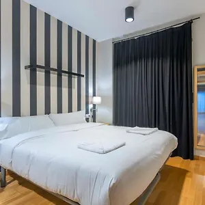 2 Bedroom With Balcony In Eixample 3-2 Apartament